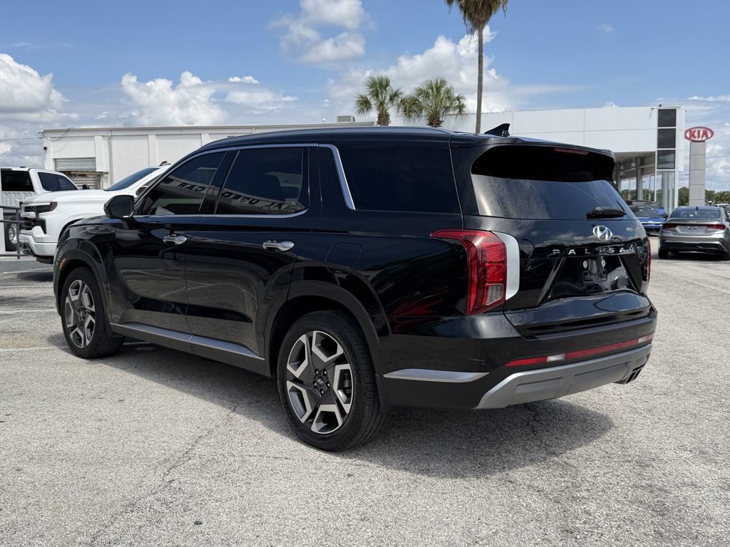 Used 2024 Hyundai Palisade SEL w/ Premium Package FWD image 7