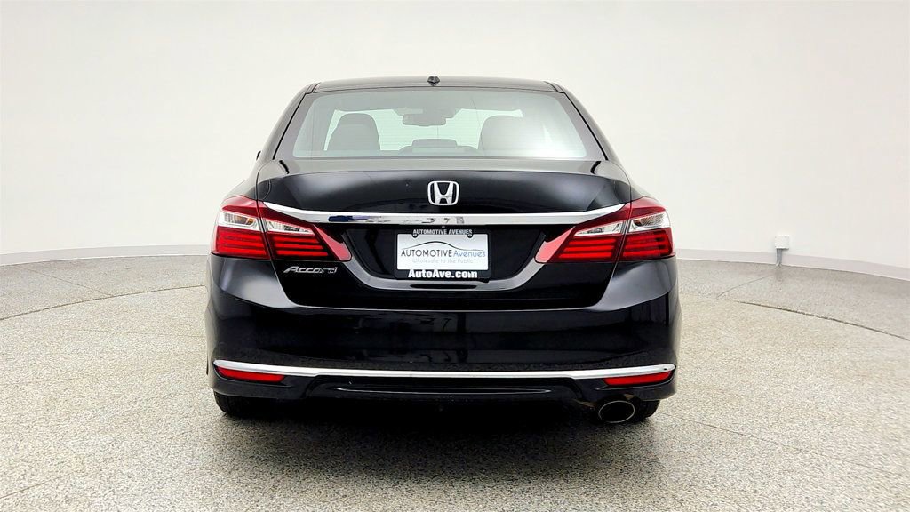 Used 2017 Honda Accord EX-L image 6