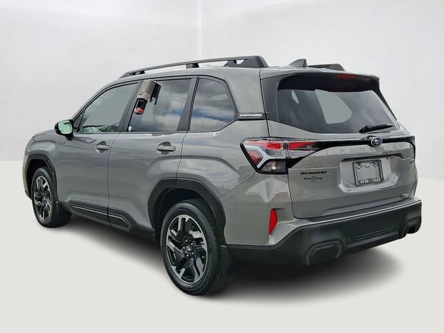 Used 2025 Subaru Forester Limited AWD/4WD image 4