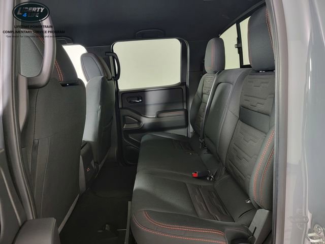 Used 2025 Nissan Frontier PRO-4X AWD/4WD image 16