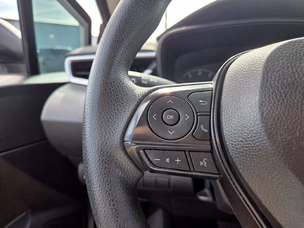 Used 2025 Toyota Corolla LE FWD image 23