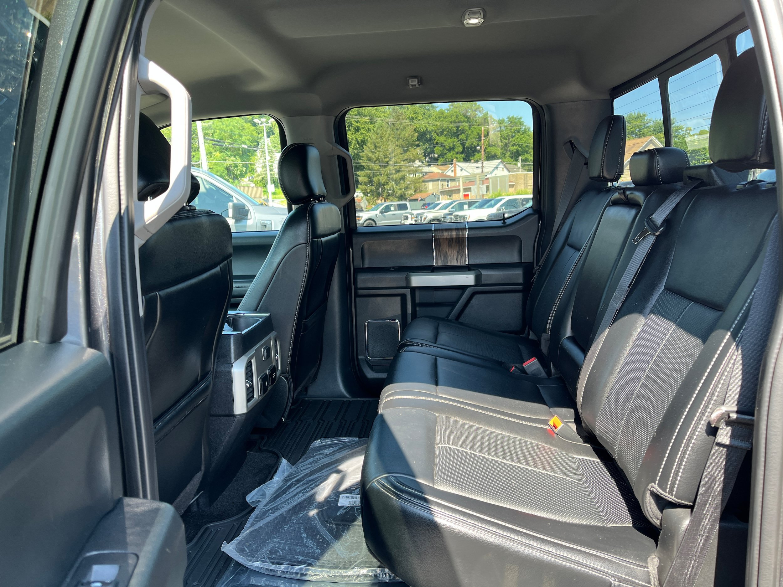 Used 2019 Ford F150 Lariat w/ Trailer Tow Package AWD/4WD image 12