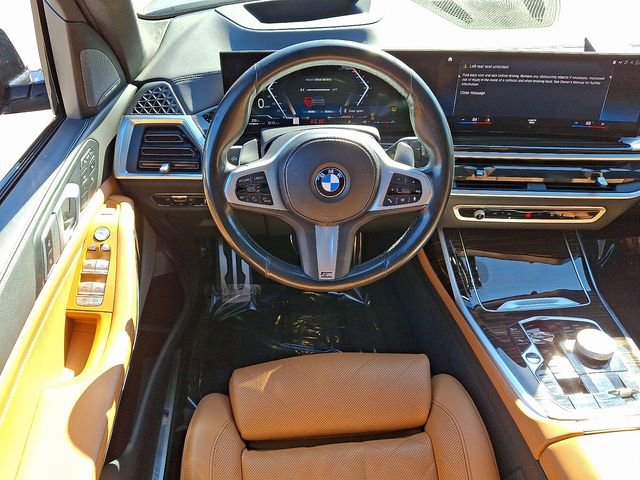 Used 2023 BMW X7 xDrive40i w/ Executive Package image 16