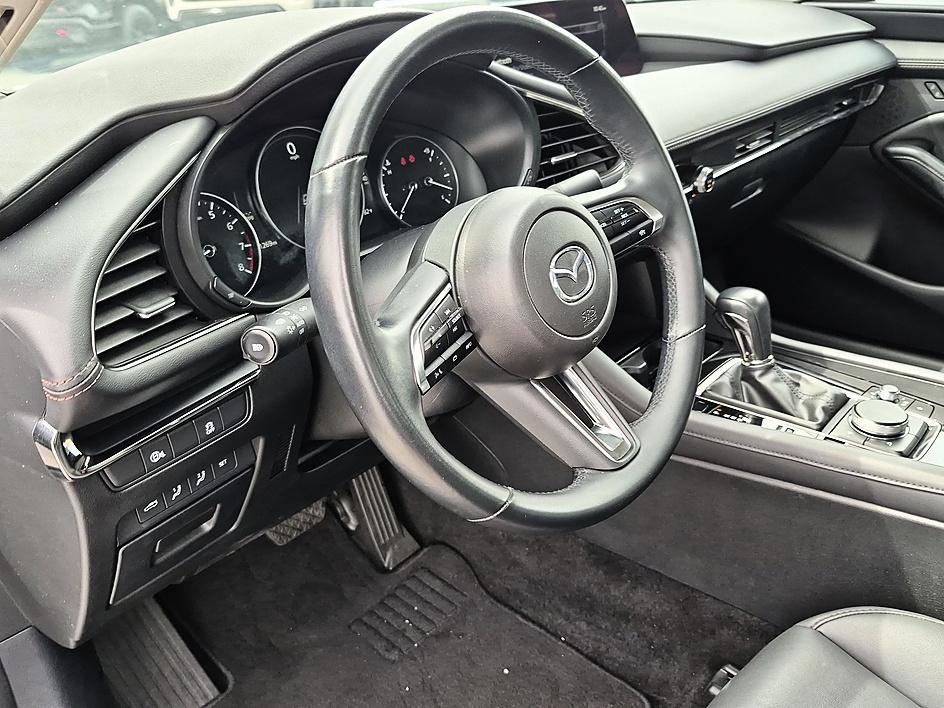 Used 2025 MAZDA MAZDA3 s FWD image 16
