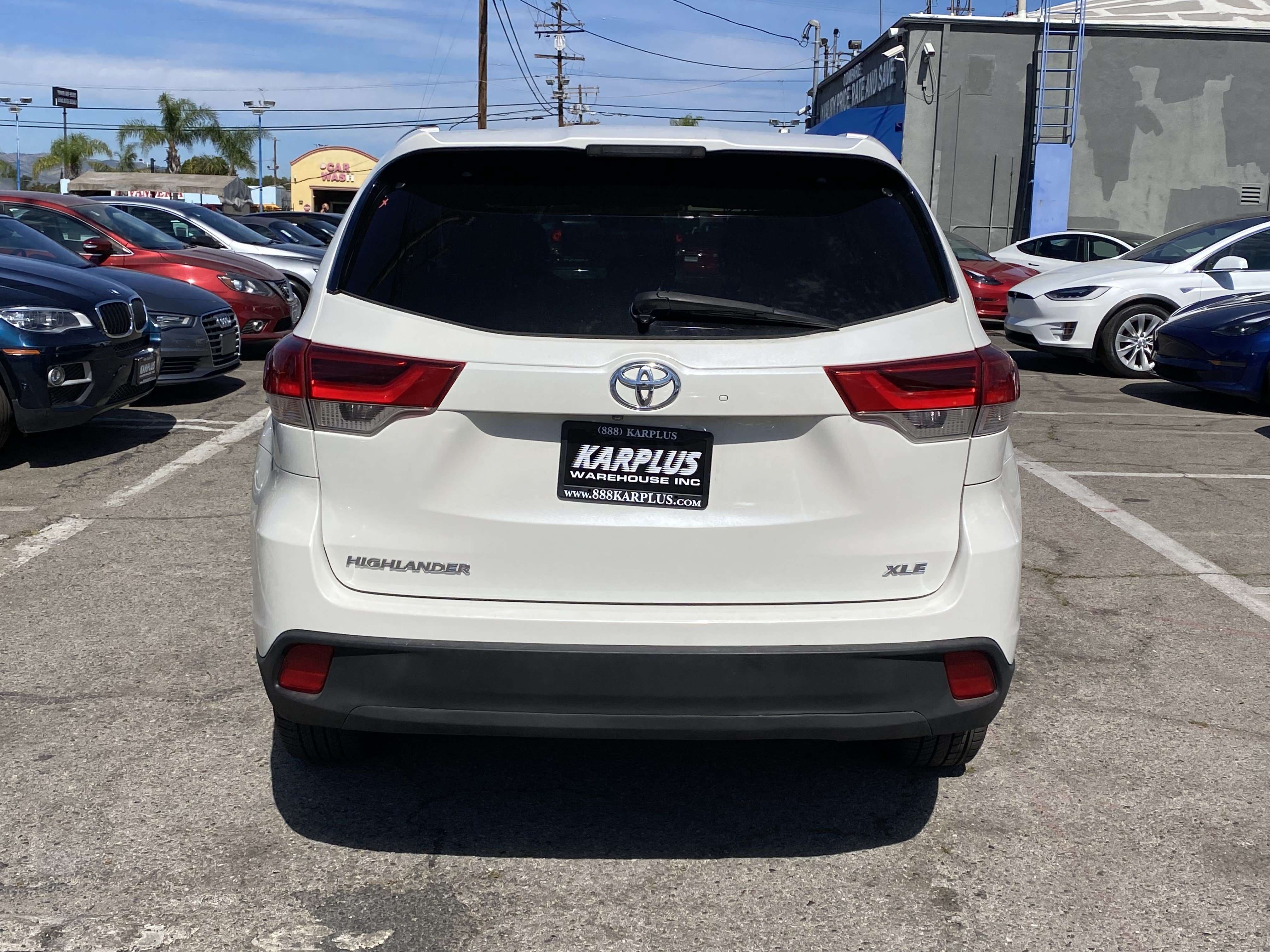 Used 2019 Toyota Highlander XLE FWD image 9