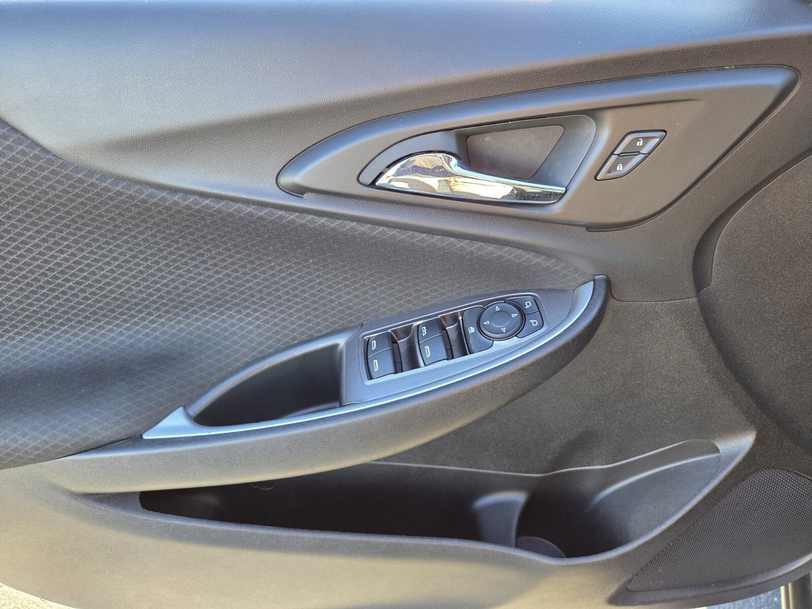 Used 2024 Chevrolet Malibu LT image 18