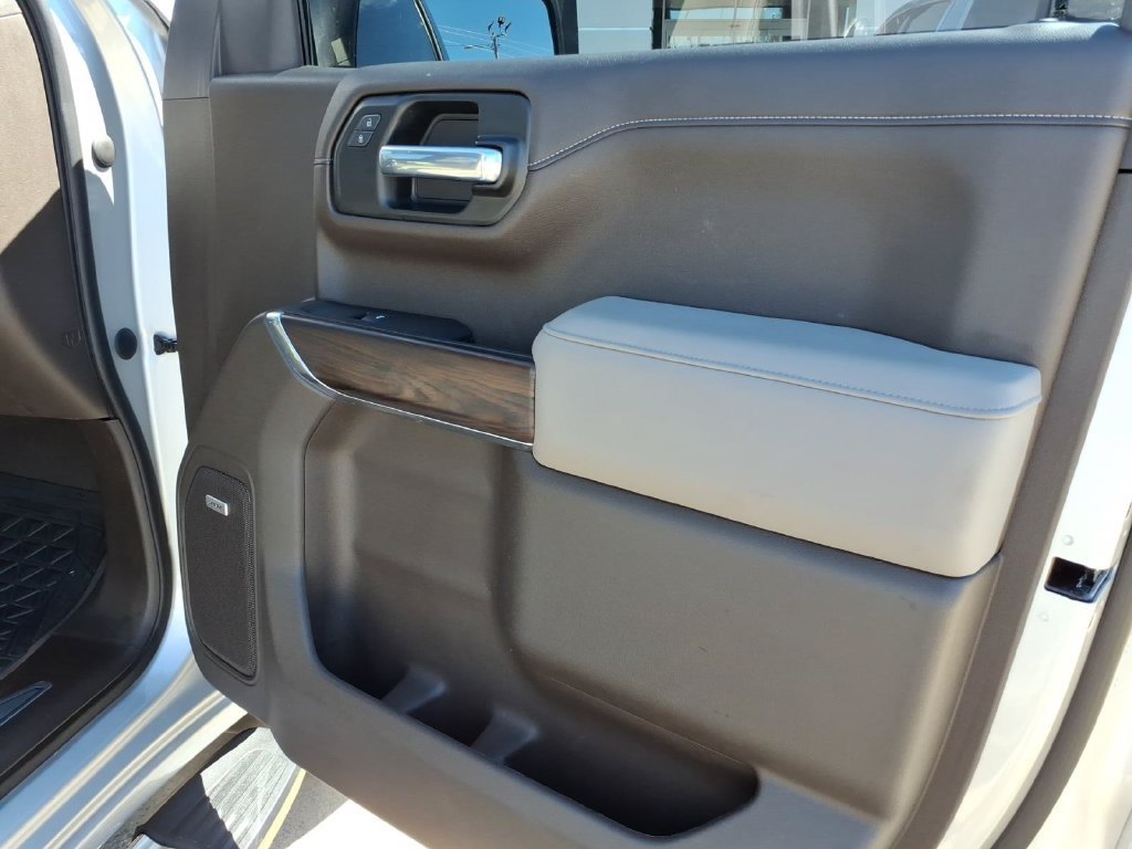 Used 2022 GMC Sierra 1500 SLT w/ SLT Convenience Package AWD/4WD image 12