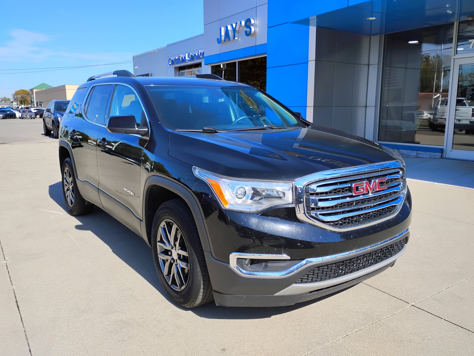 Used 2017 GMC Acadia SLT AWD/4WD image 3