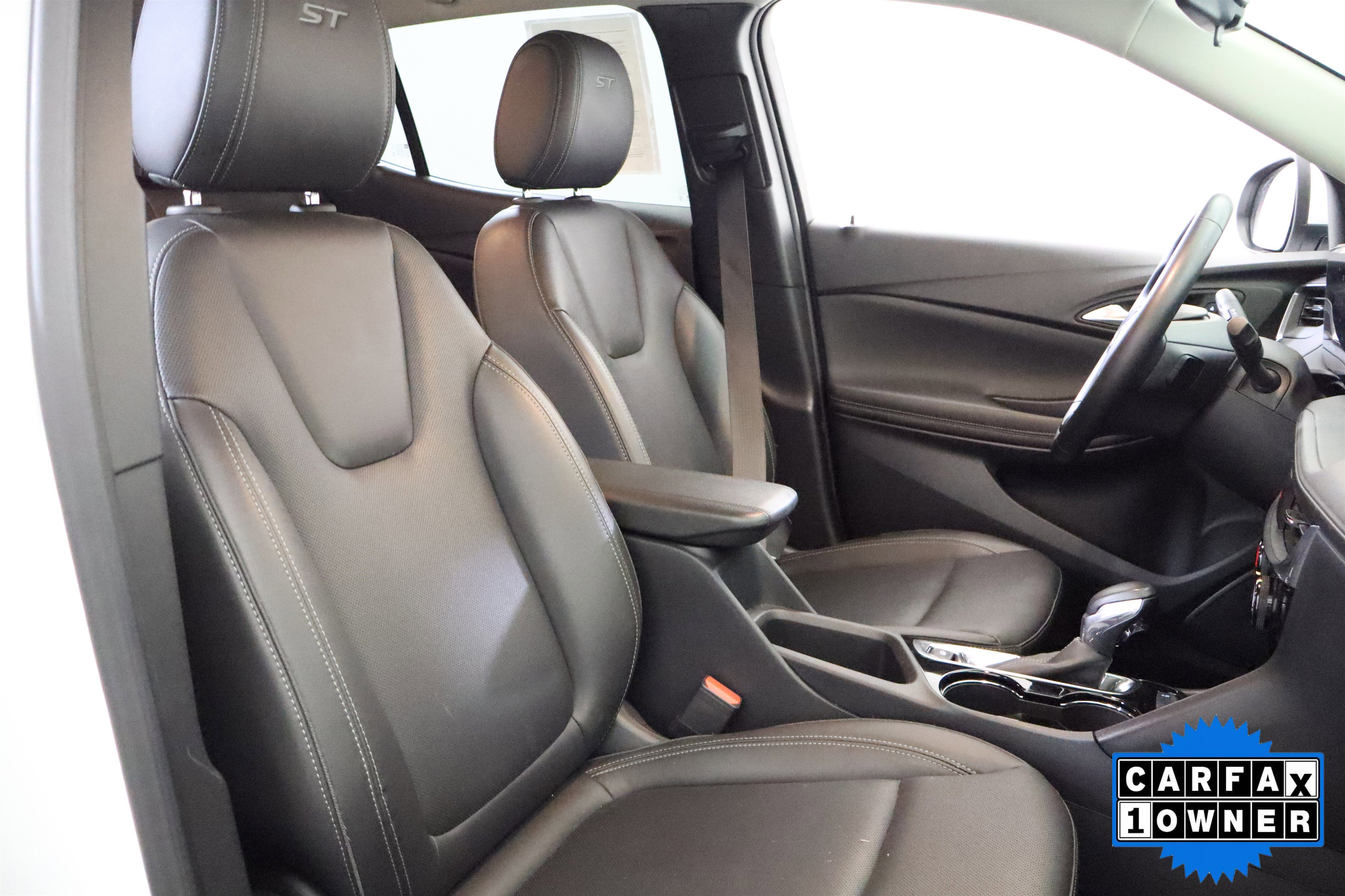 Used 2024 Buick Encore GX Sport Touring FWD image 20