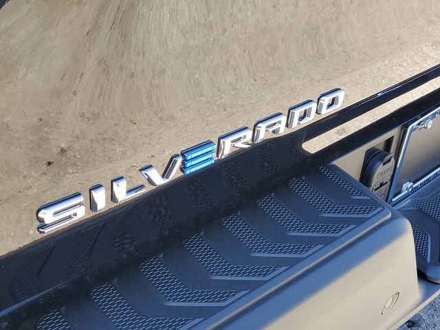 New 2026 Chevrolet Silverado EV LT w/ Plus Package AWD/4WD image 28
