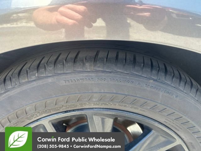 Used 2015 INFINITI Q50 Premium w/ Navigation Package RWD image 12