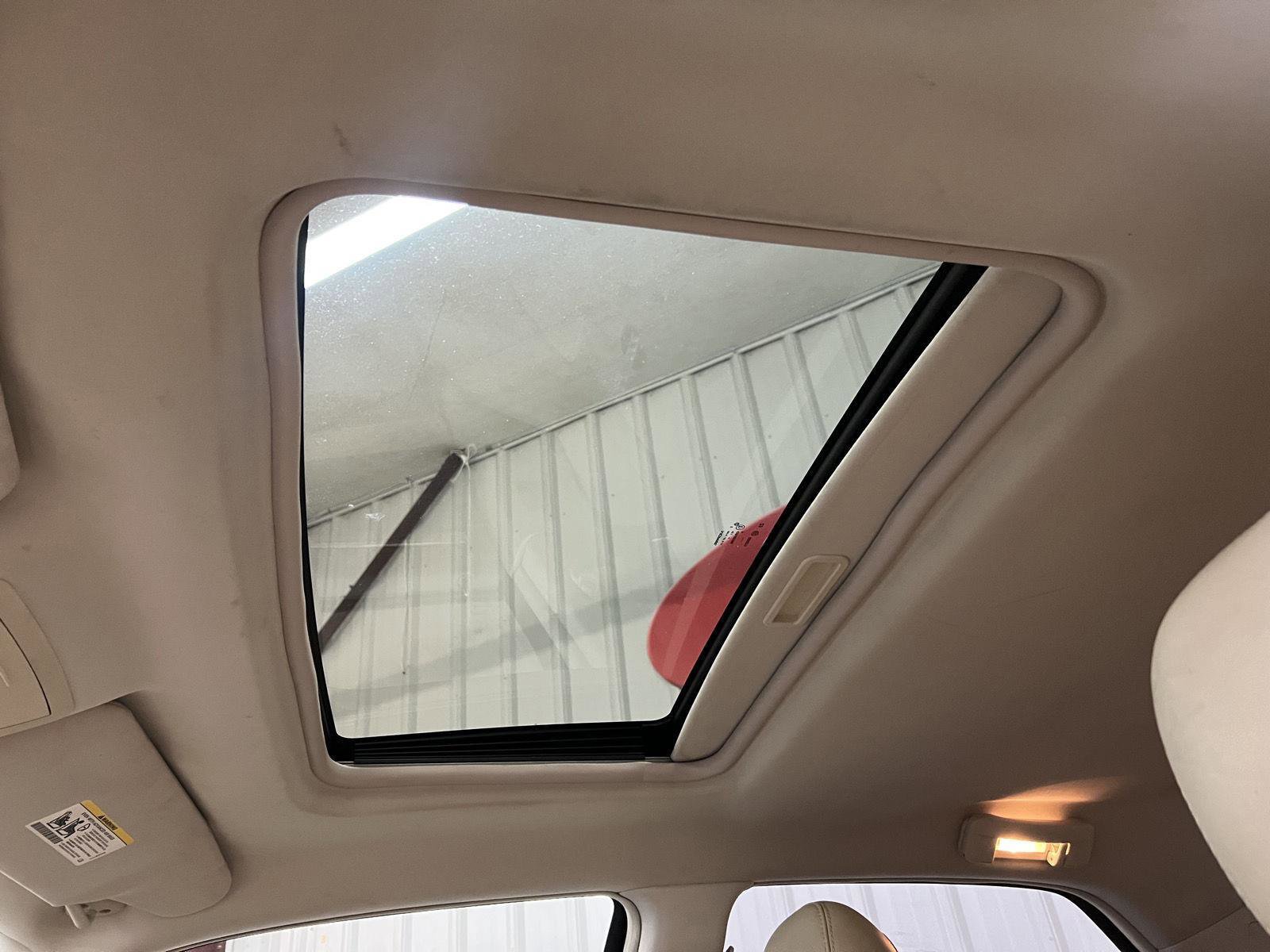 Used 2008 Chrysler 300 C image 28