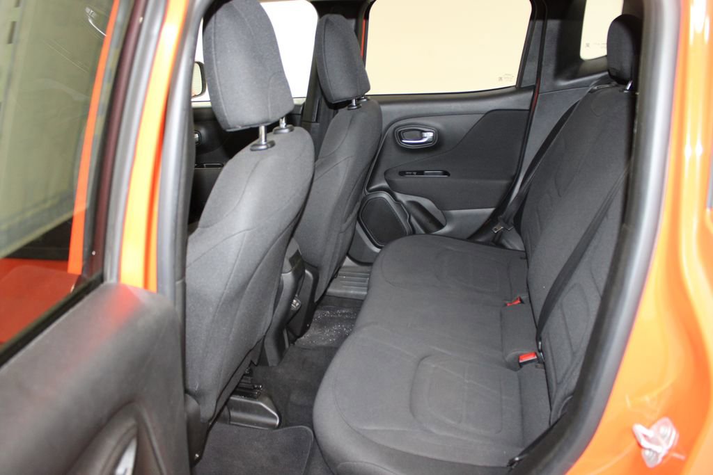Used 2019 Jeep Renegade Latitude image 22