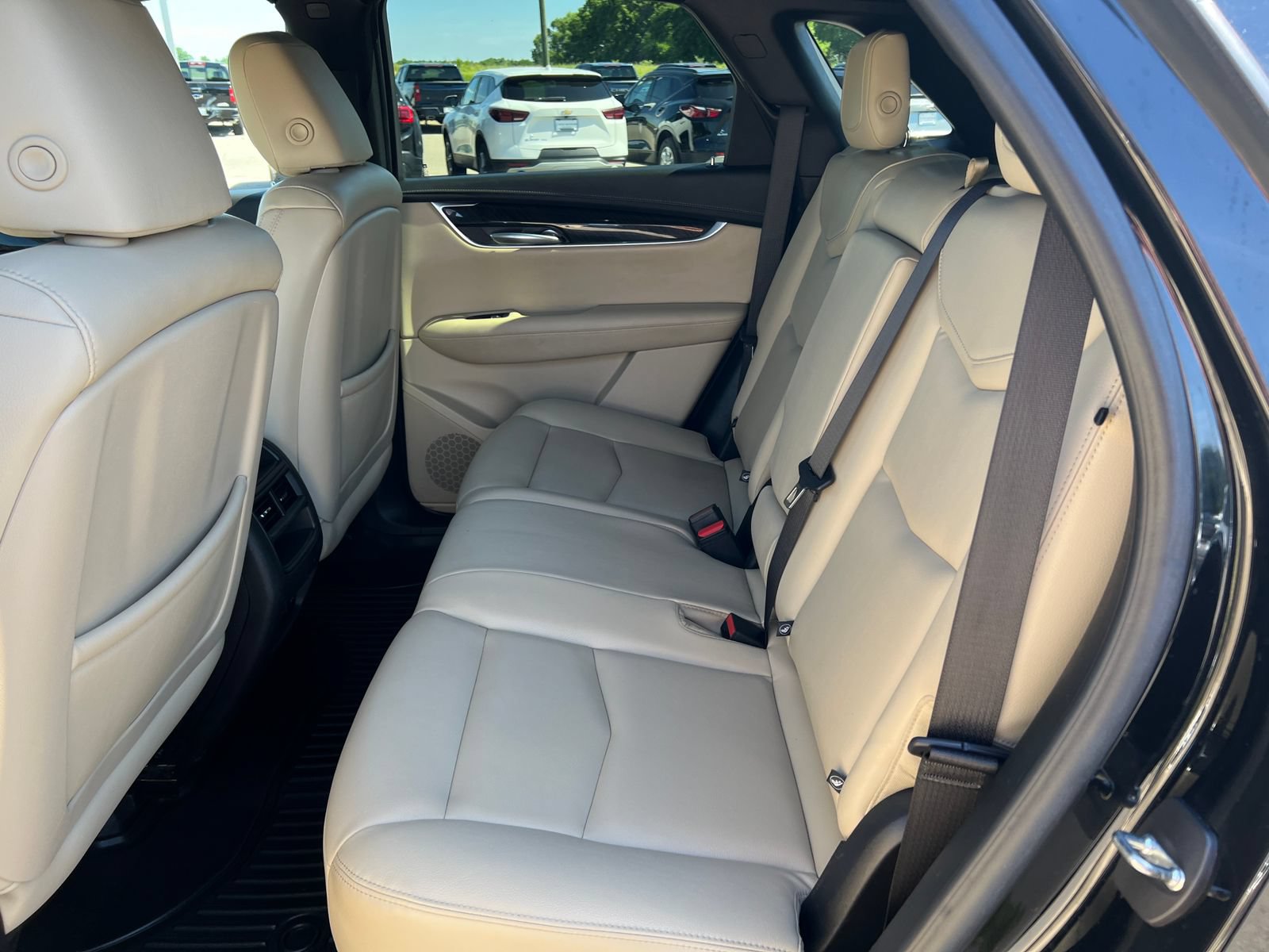 Certified 2018 Cadillac XT5 FWD image 5