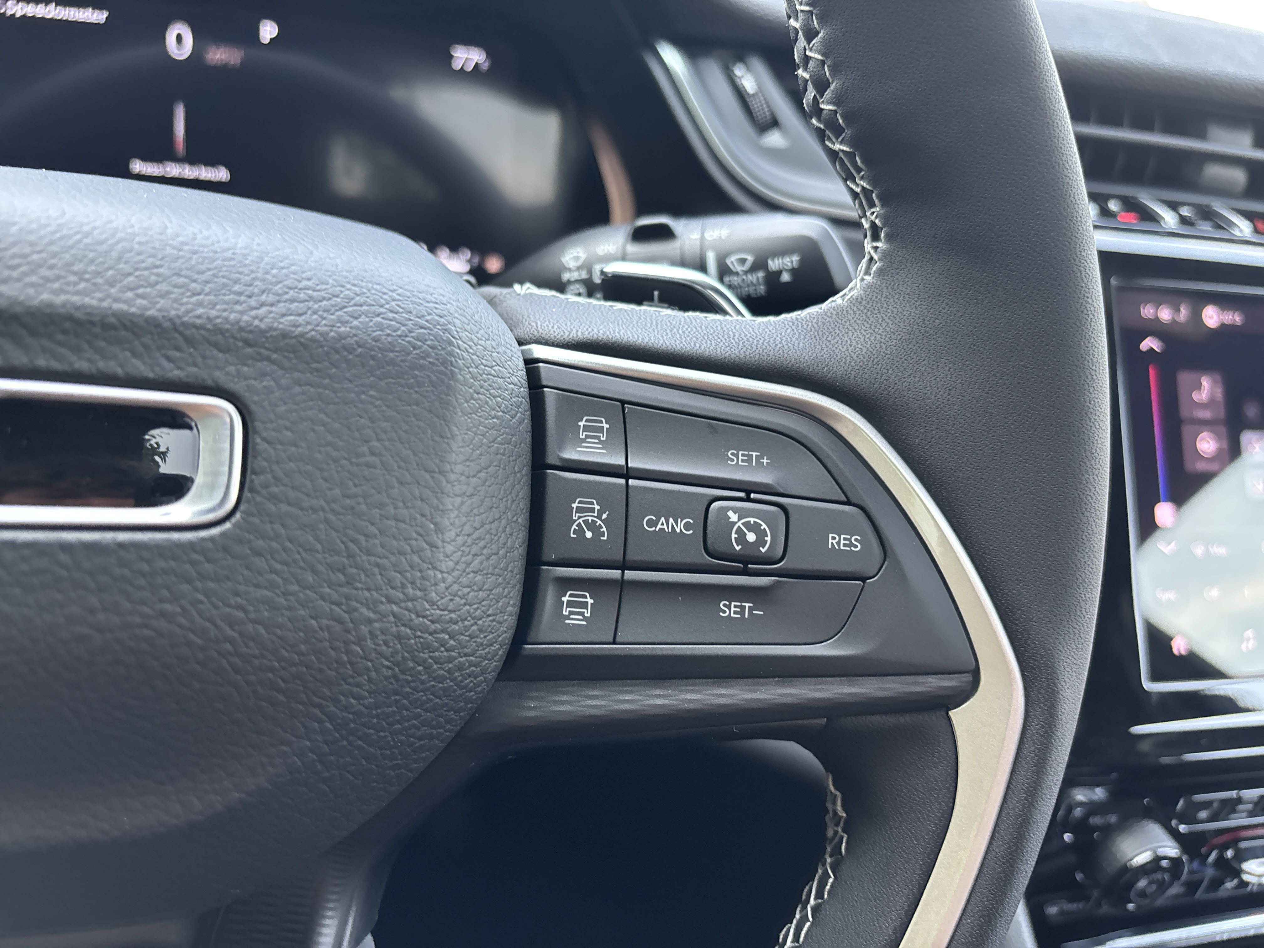 New 2025 Jeep Grand Cherokee Laredo X w/ Luxury Tech Group I image 19