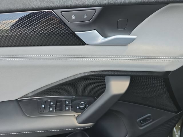 New 2026 Volkswagen Tiguan SE R-Line AWD/4WD image 23