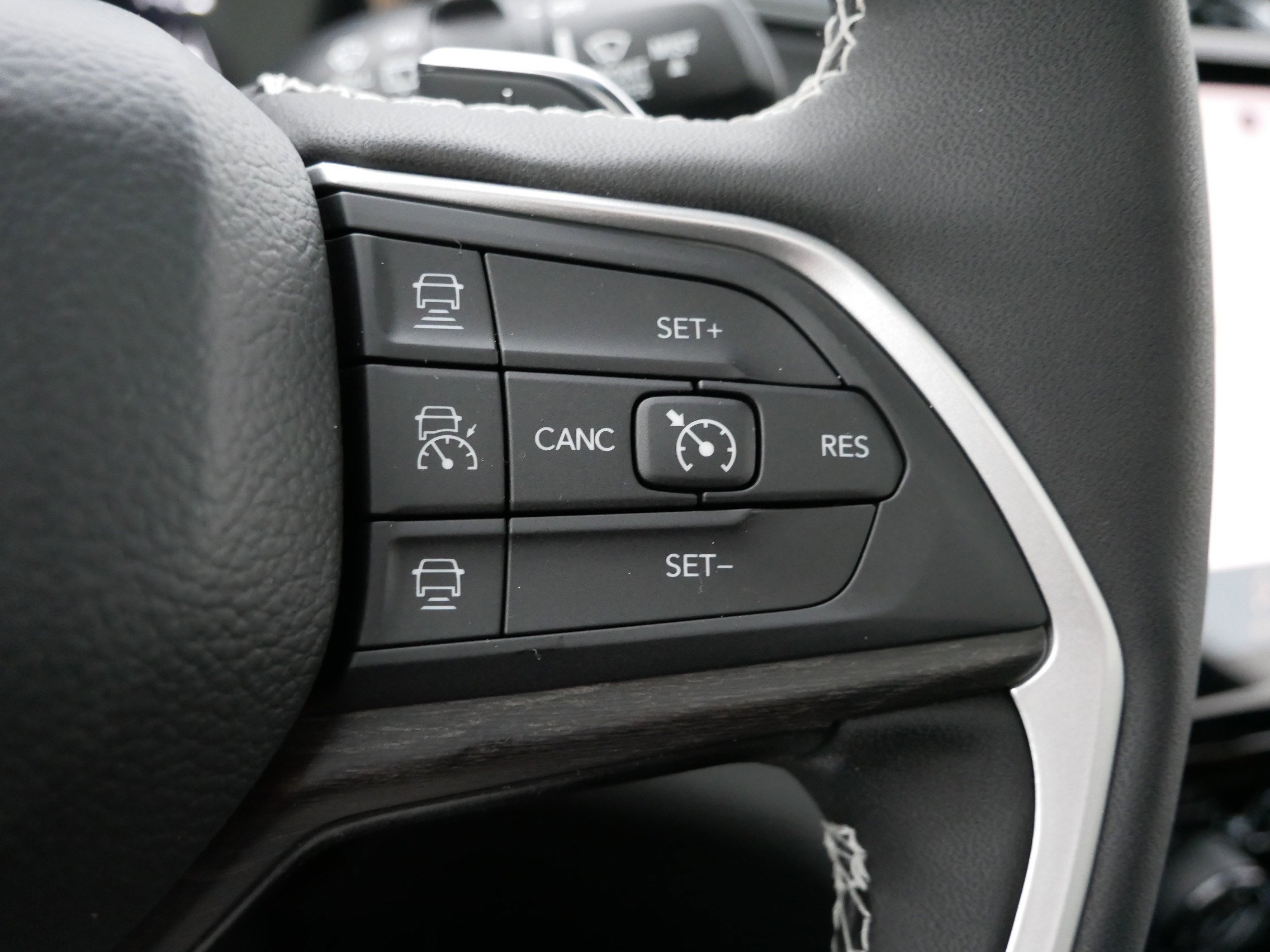 New 2025 Jeep Grand Cherokee Limited w/ Trailer Tow Package image 20