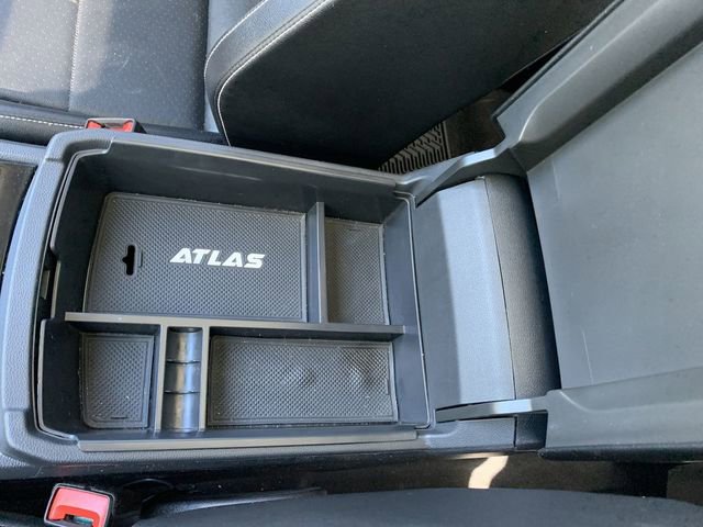 Used 2022 Volkswagen Atlas SEL R-Line AWD/4WD image 26