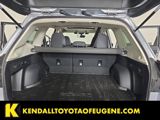 Used 2023 Subaru Forester Premium AWD/4WD image 29