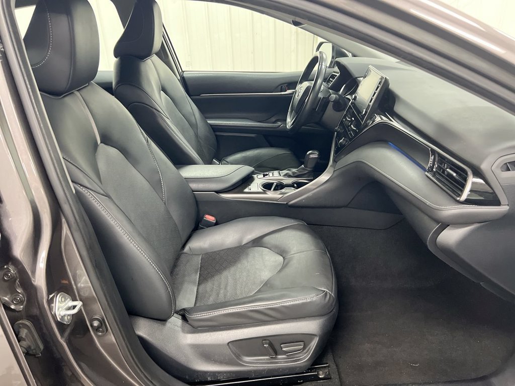 Used 2024 Toyota Camry XSE FWD image 21