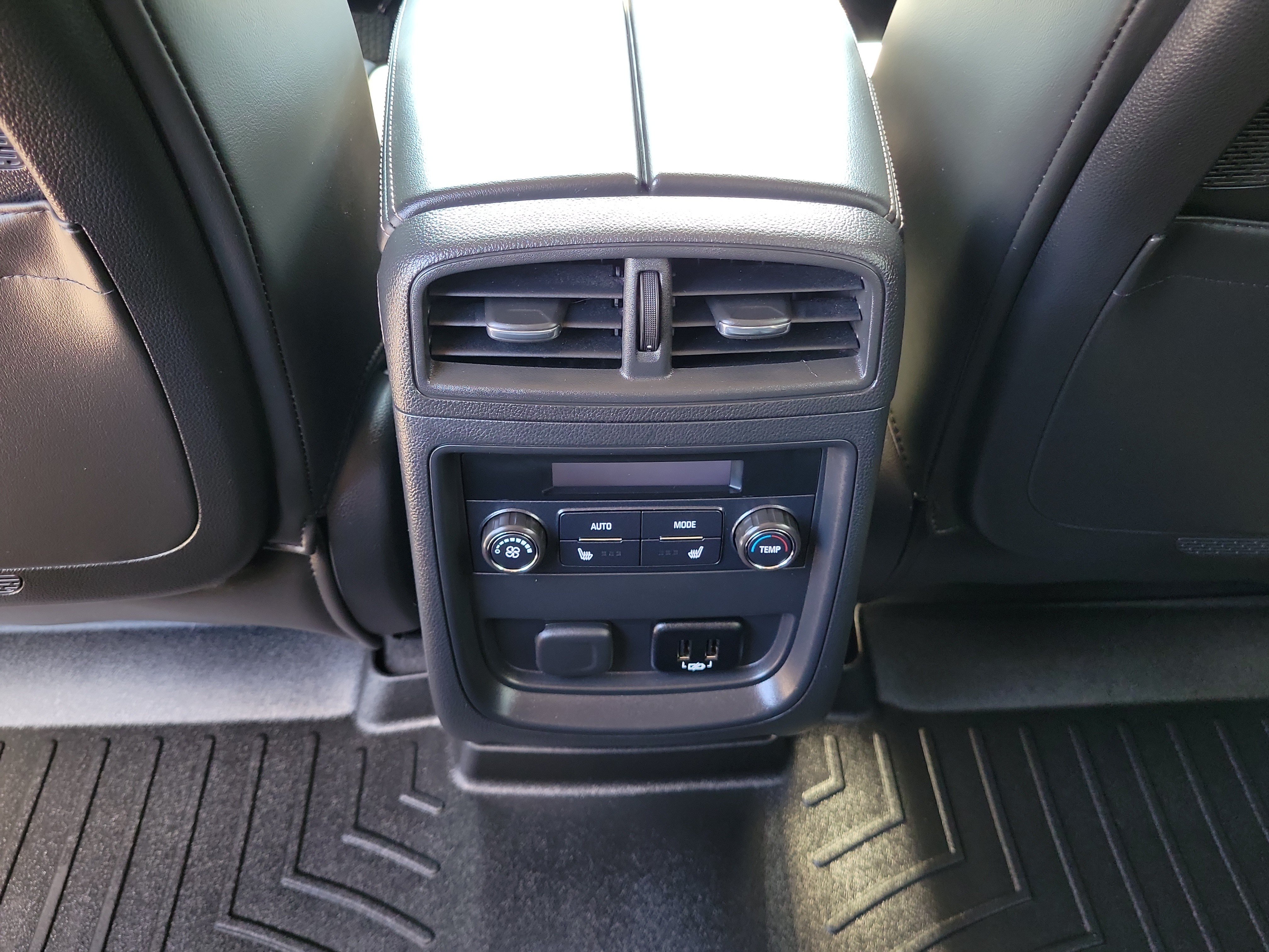 Used 2017 Buick Envision Premium AWD/4WD image 11