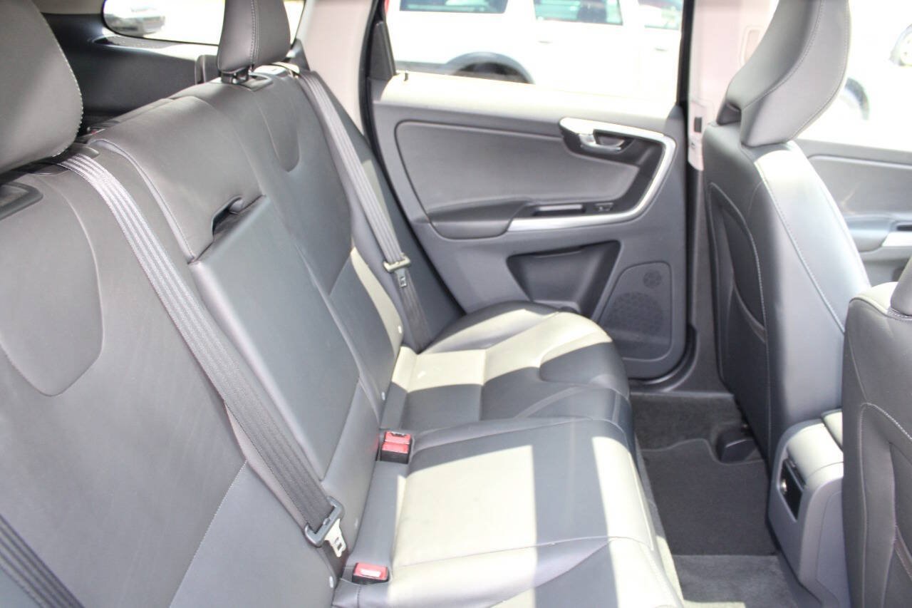 Used 2016 Volvo XC60 T5 Premier AWD/4WD image 18