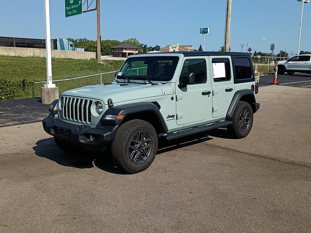 Used 2024 Jeep Wrangler Unlimited Sport AWD/4WD image 7