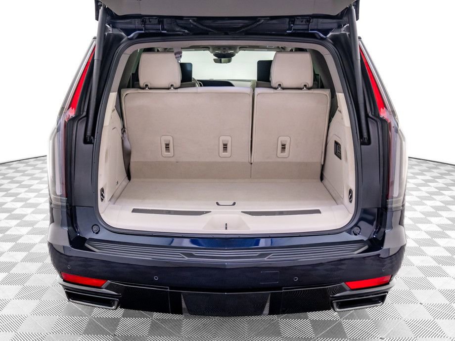 Certified 2024 Cadillac Escalade Sport Platinum w/ LPO, ONYX Package image 35