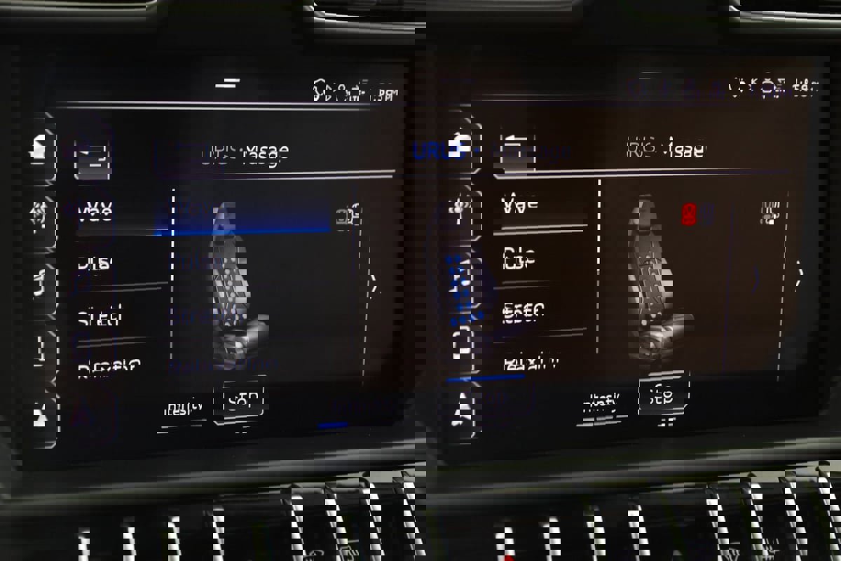 Used 2019 Lamborghini Urus image 10