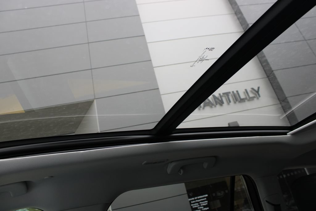 Used 2025 Lincoln Aviator Reserve w/ Jet Appearance Package AWD/4WD image 16