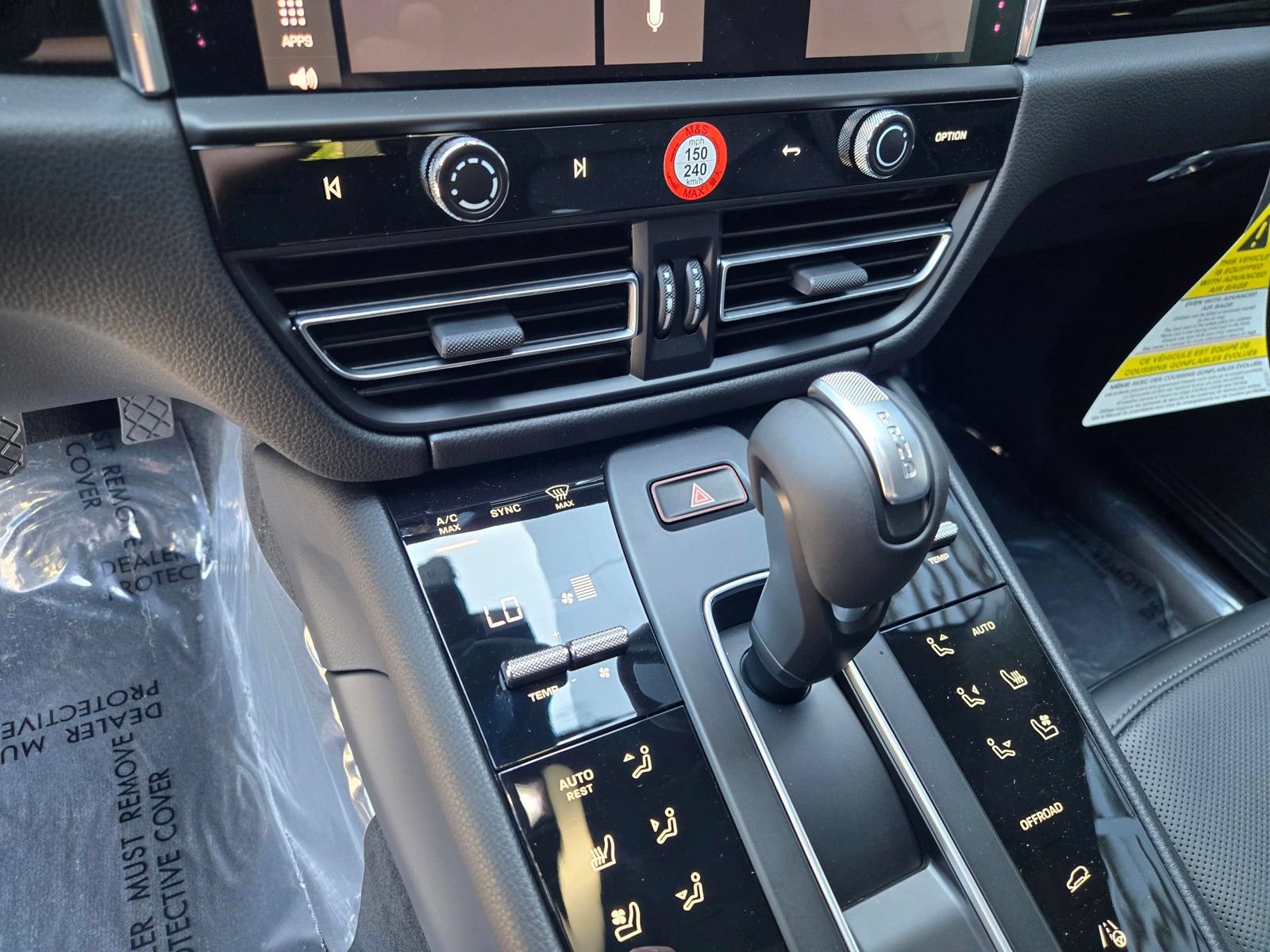 New 2026 Porsche Macan AWD/4WD image 23
