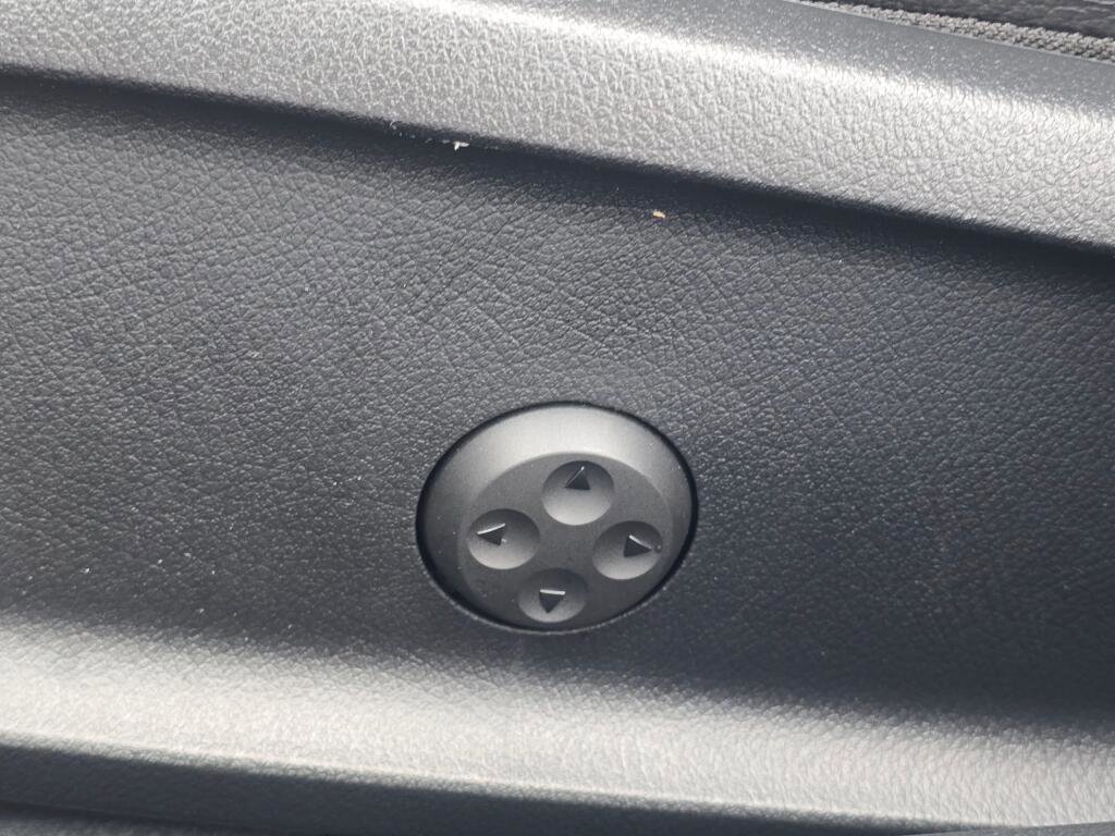 Certified 2025 Mercedes-Benz CLA 35 AMG 4MATIC image 34