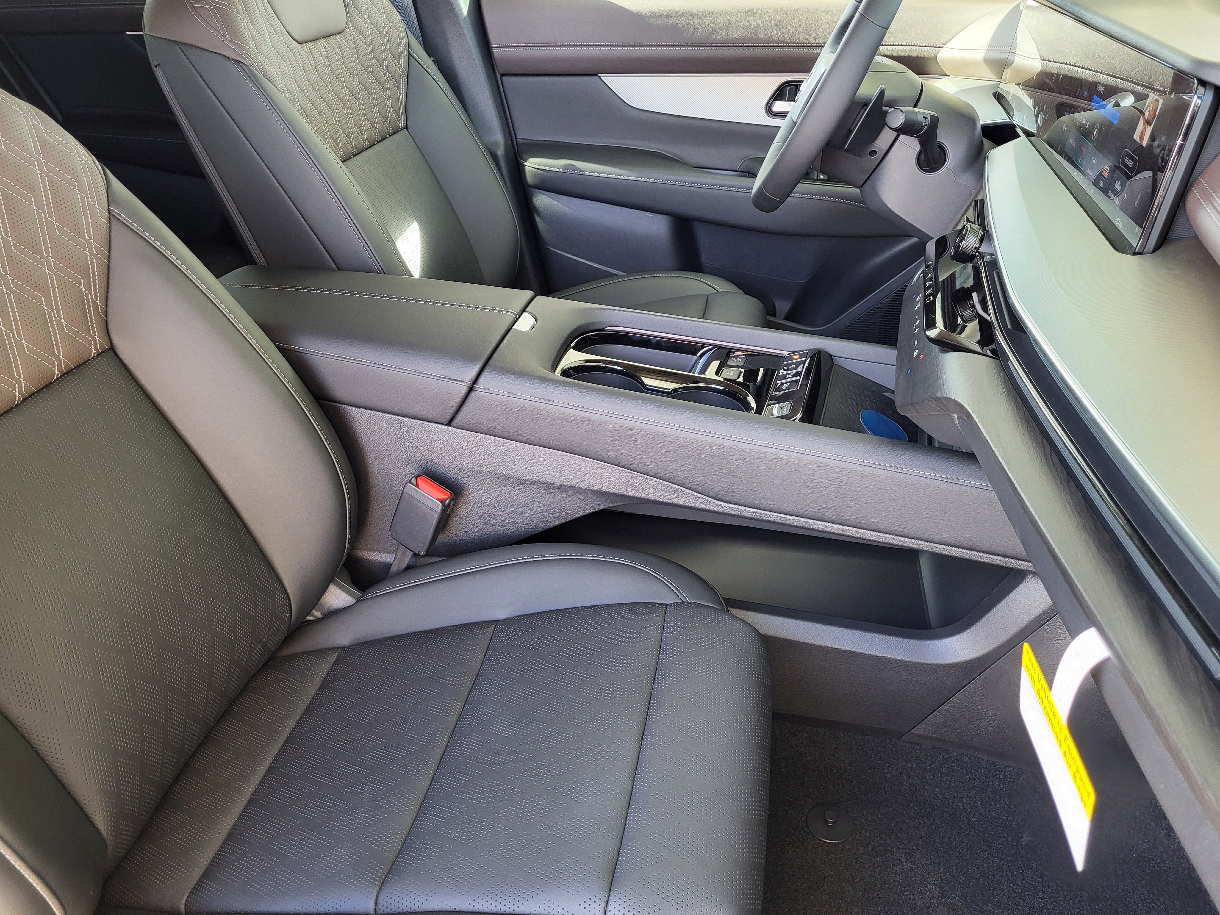 New 2026 Nissan Murano Platinum w/ Cargo Package image 8