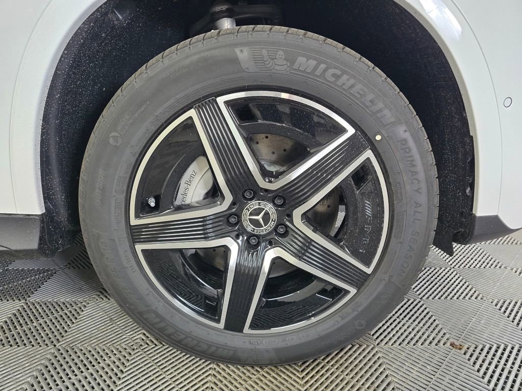 New 2026 Mercedes-Benz GLC 300 4MATIC image 2