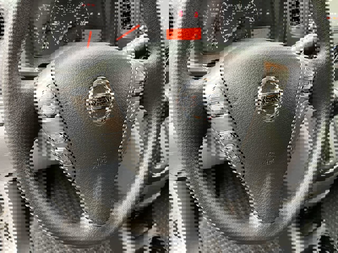 Used 2020 Nissan NV200 S image 10