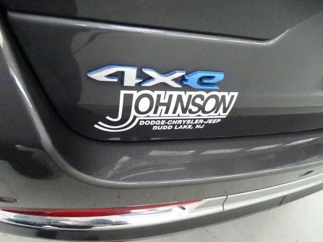 Certified 2023 Jeep Grand Cherokee Overland w/ Advanced Protech Group III image 28