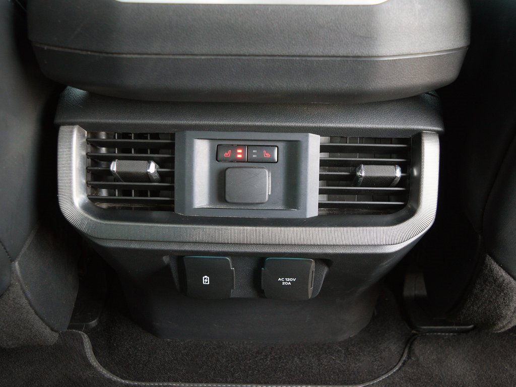 Used 2024 Ford F150 Platinum w/ Equipment Group 702A High image 38