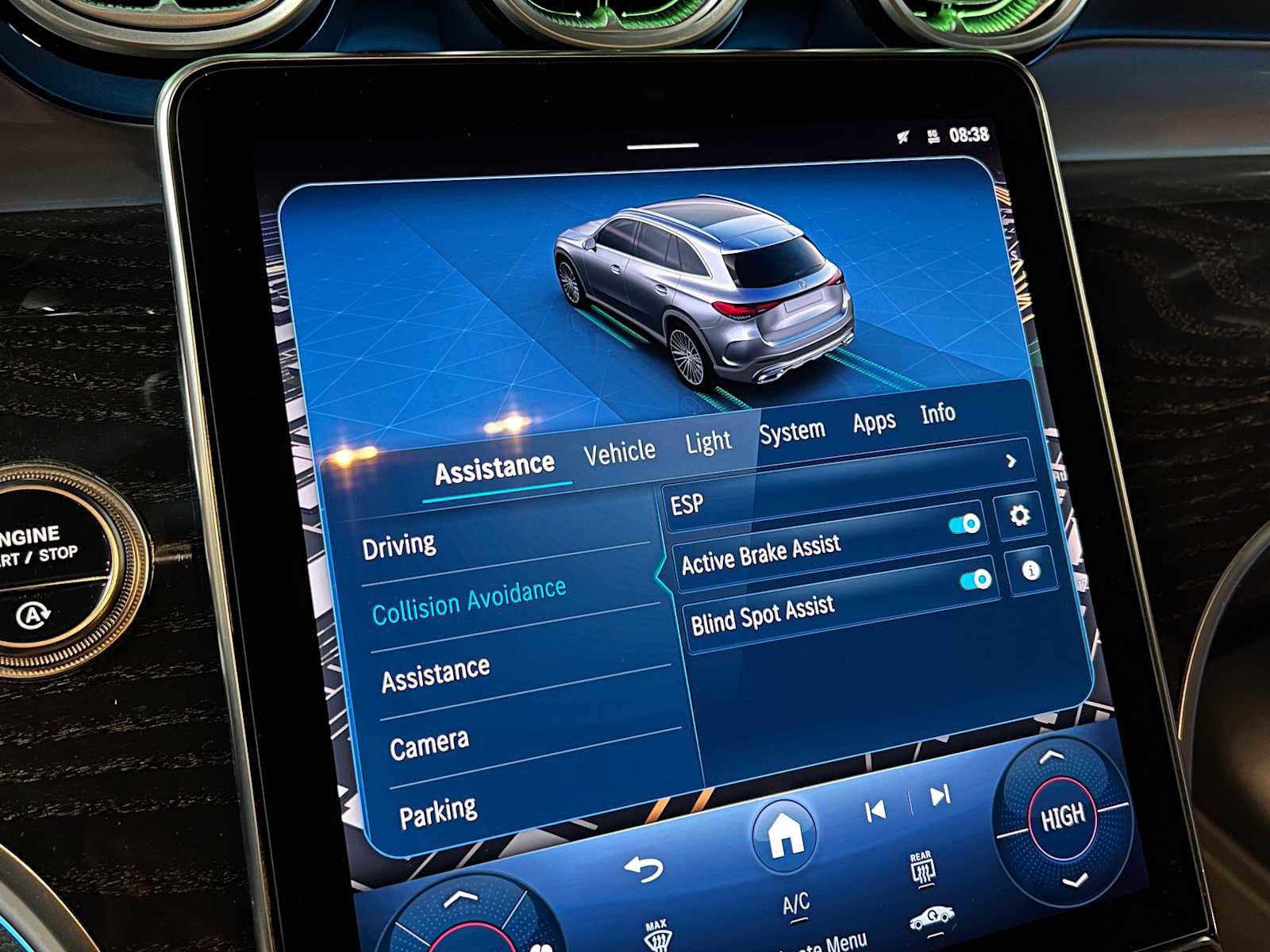 Certified 2025 Mercedes-Benz GLC 300 4MATIC image 34