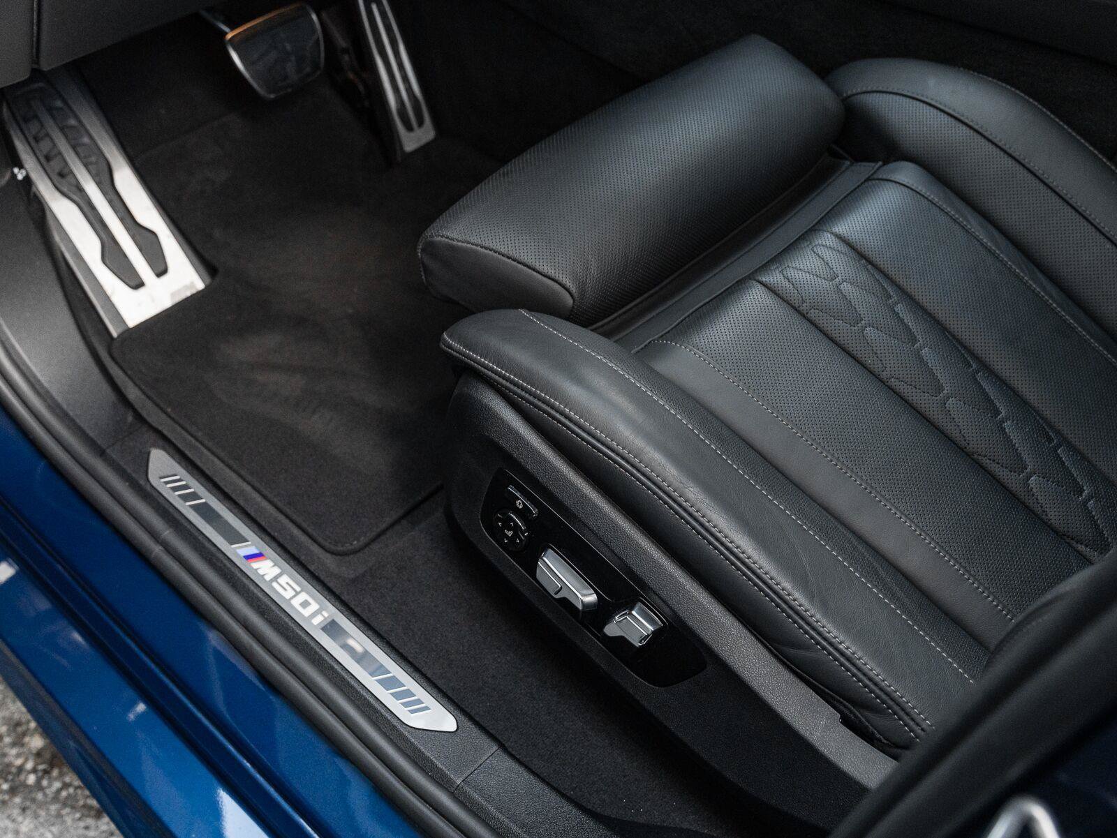 Used 2022 BMW X6 M50i w/ Executive Package AWD/4WD image 21