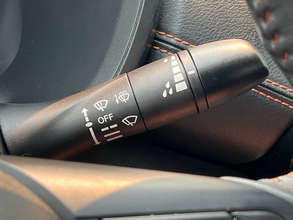 Certified 2021 Nissan Sentra SR FWD image 24