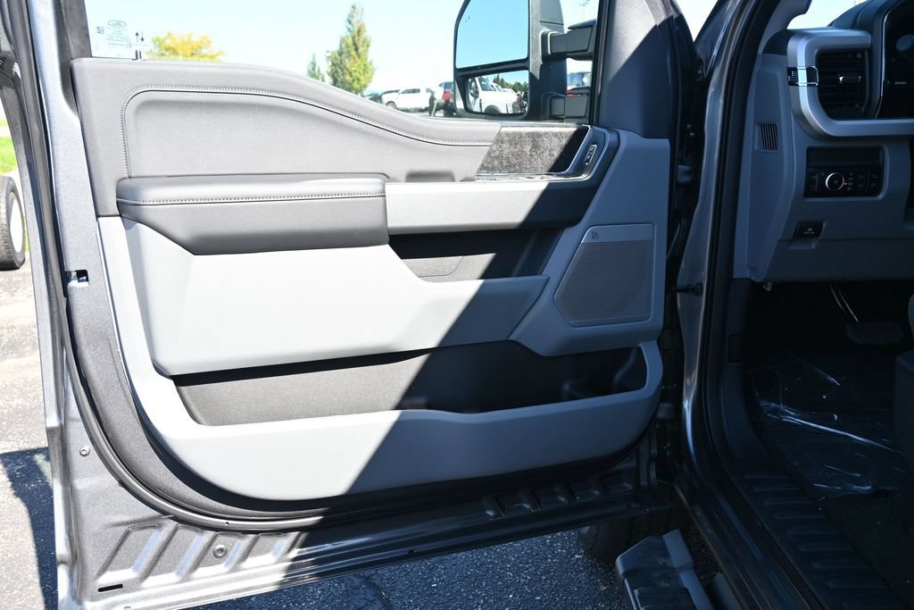 New 2027 Ford F250 XLT w/ XLT Premium Package AWD/4WD image 20