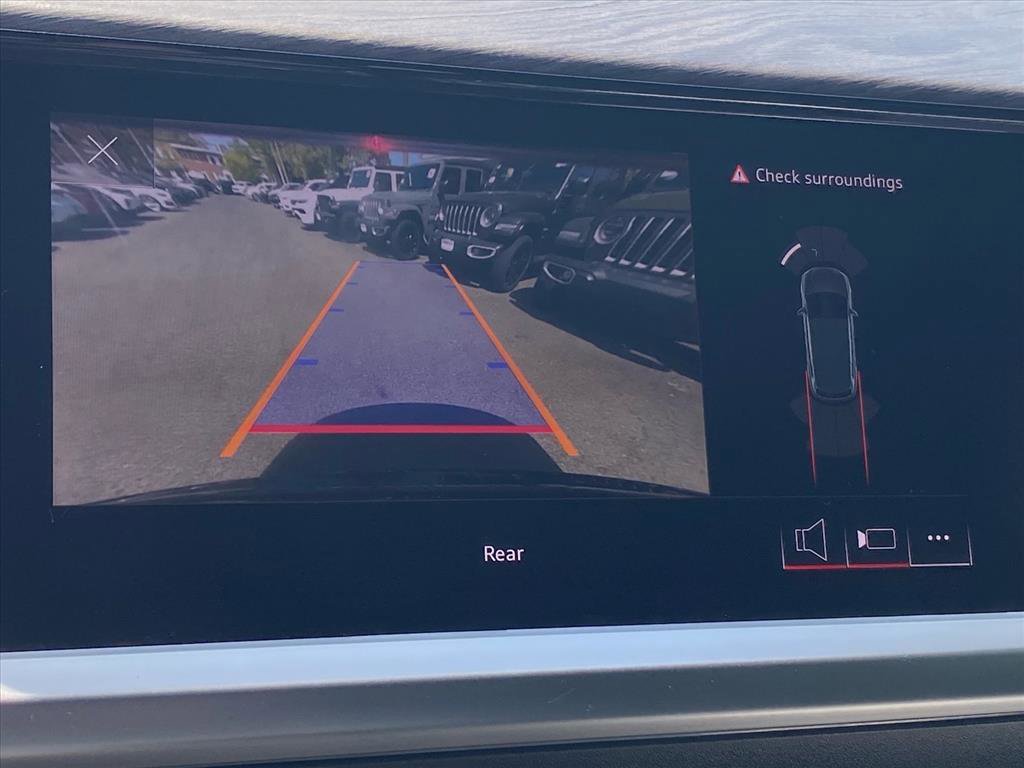 Used 2022 Audi Q4 e-tron Prestige image 15