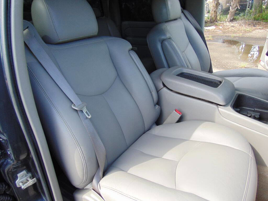 Used 2005 Chevrolet Silverado 2500 LS w/ Heavy-Duty Power Package image 29