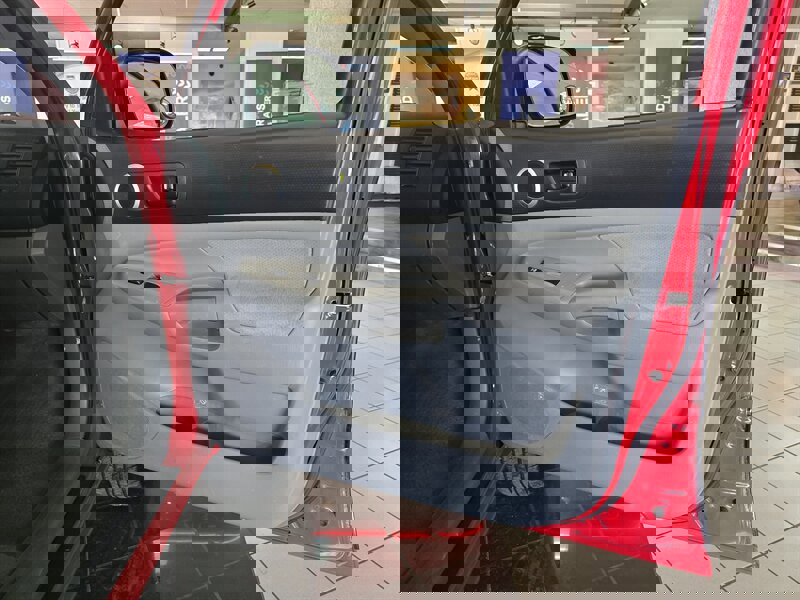 Used 2007 Toyota Tacoma PreRunner w/ SR5 Pkg #2 image 12