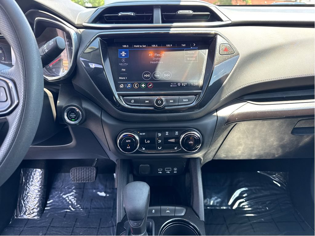 Used 2023 Chevrolet TrailBlazer LT w/ Convenience Package FWD image 19