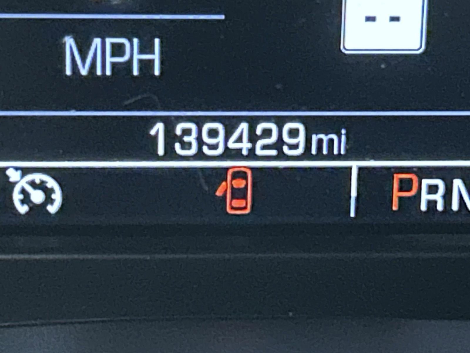 Used 2018 Chevrolet Suburban LT image 11