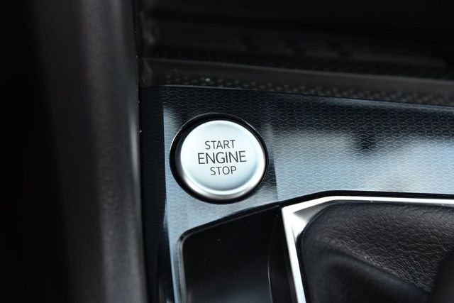 New 2026 Volkswagen Taos SE AWD/4WD image 16