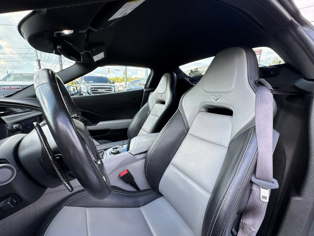 Used 2017 Chevrolet Corvette Stingray Convertible w/ 2LT Preferred Equipment Group RWD image 13