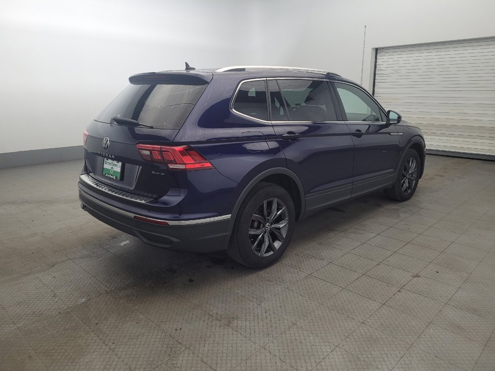 Used 2022 Volkswagen Tiguan SE image 9