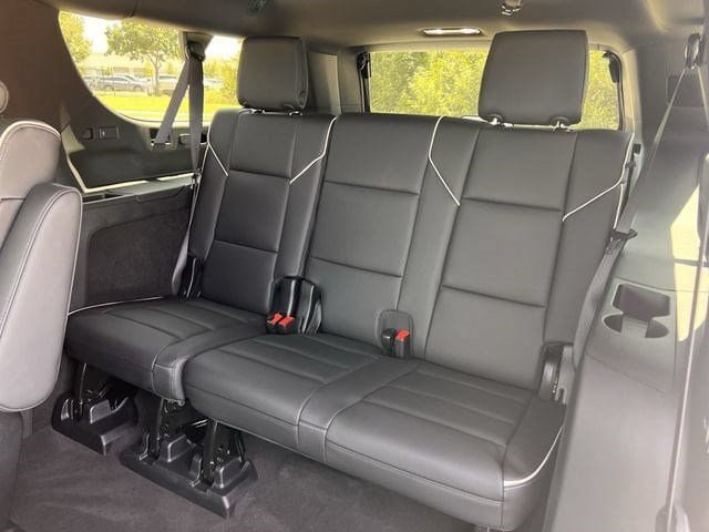 New 2025 Cadillac Escalade ESV Premium Luxury AWD/4WD image 29